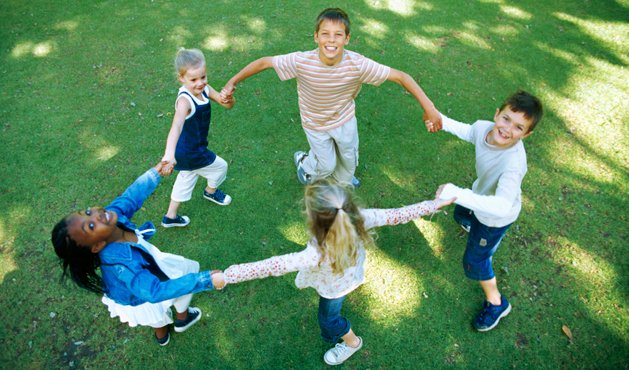 Nove conselhos de pediatras para o seu filho crescer com saúde